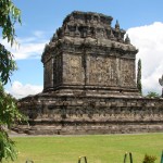 Mendut: temple hindou